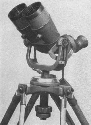[Figure 312. Model 89 (1929) 10-cm AA spotting binoculars.]